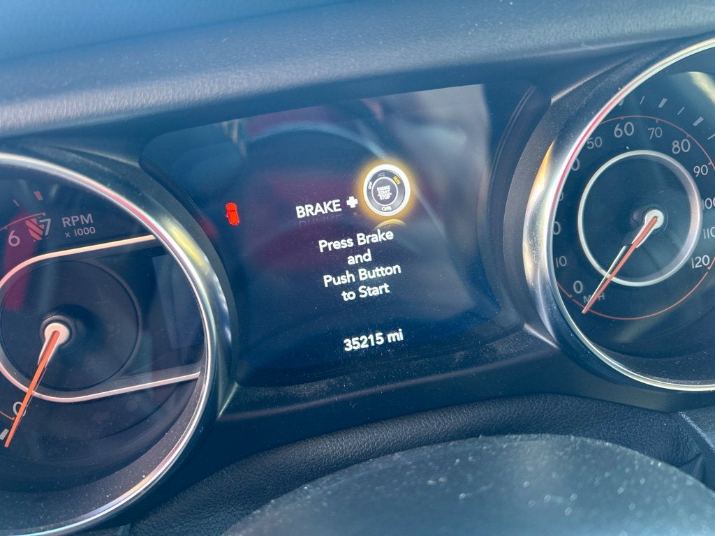 2021 Jeep Wrangler Unlimited Sahara High Altitude 8