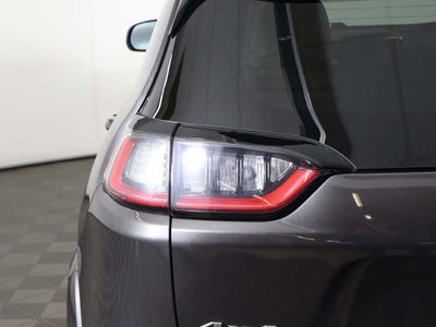 2019 Jeep Cherokee Overland