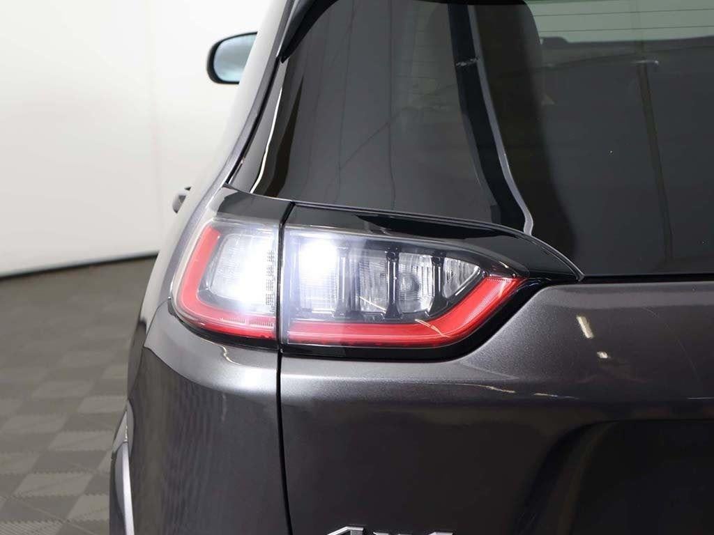 2019 Jeep Cherokee Overland