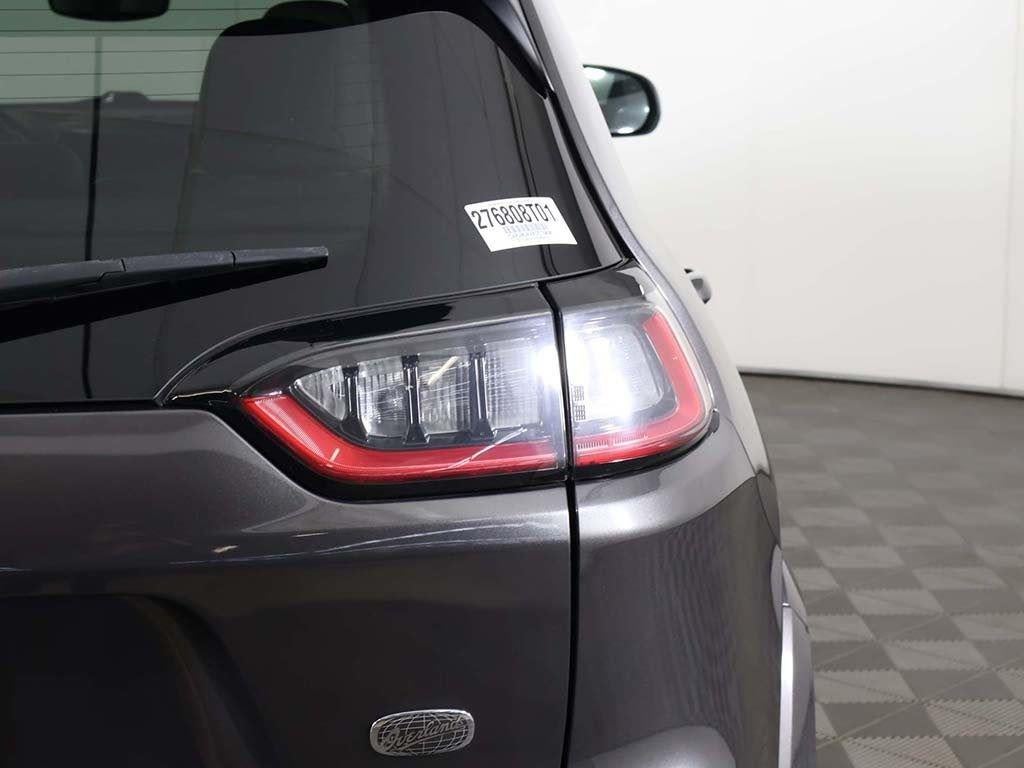 2019 Jeep Cherokee Overland