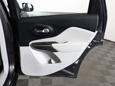 2019 Jeep Cherokee Overland