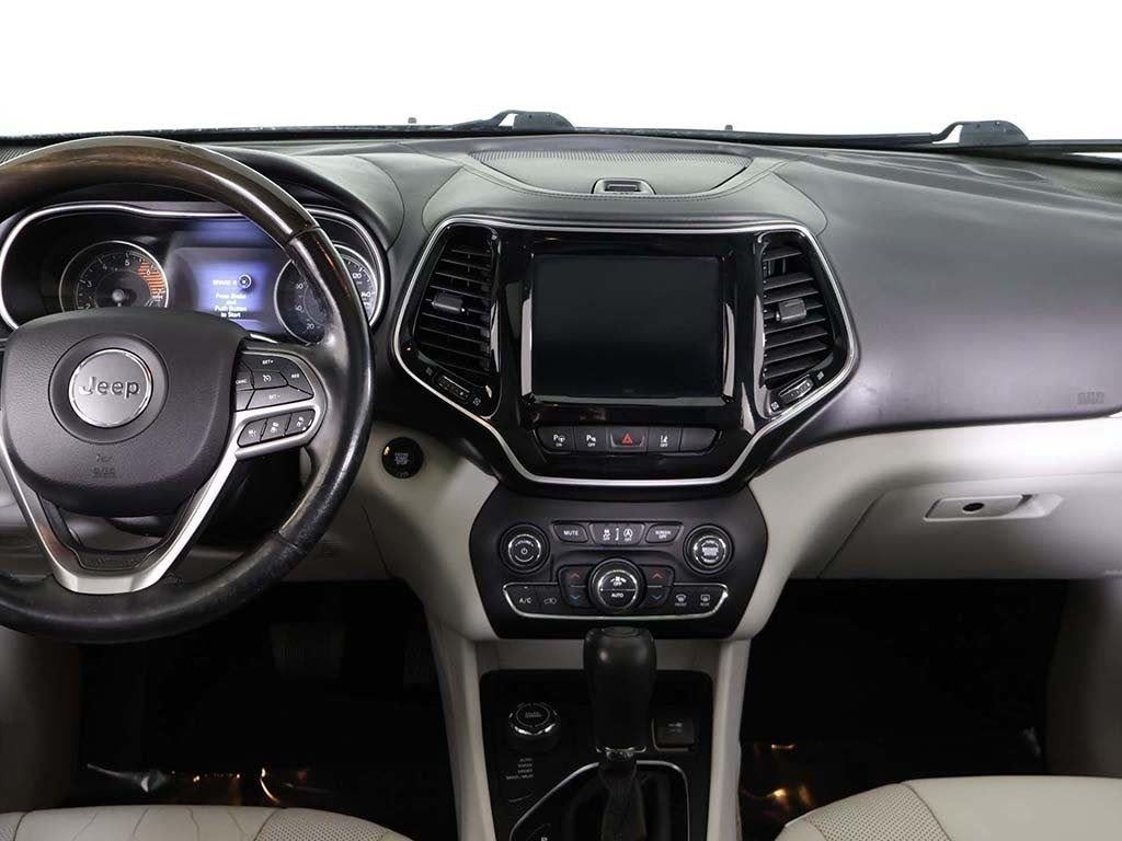 2019 Jeep Cherokee Overland