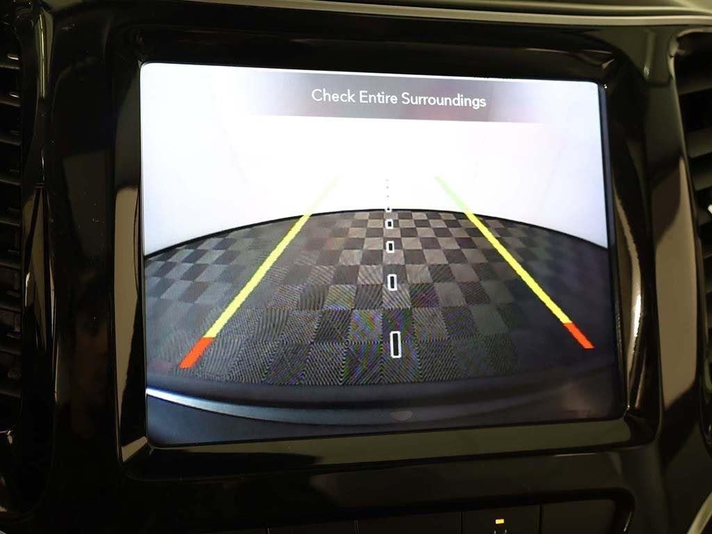 2019 Jeep Cherokee Overland