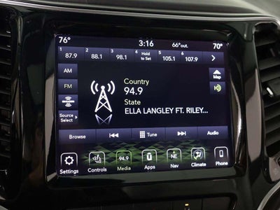 2019 Jeep Cherokee Overland