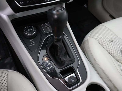 2019 Jeep Cherokee Overland