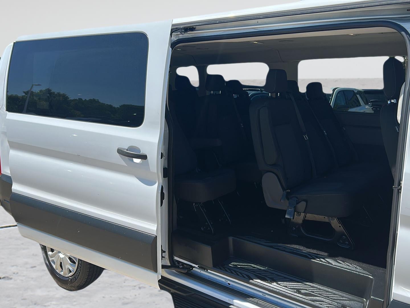 2023 Ford Transit 350 XLT