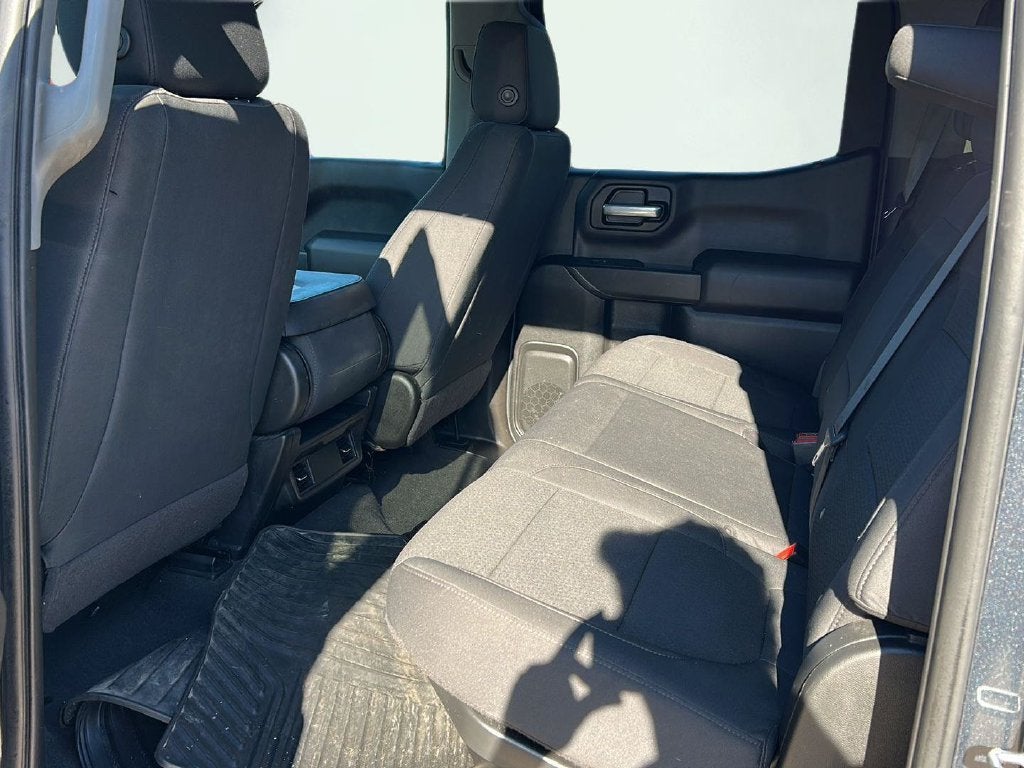 2021 Chevrolet Silverado 1500 Custom Trail Boss 18