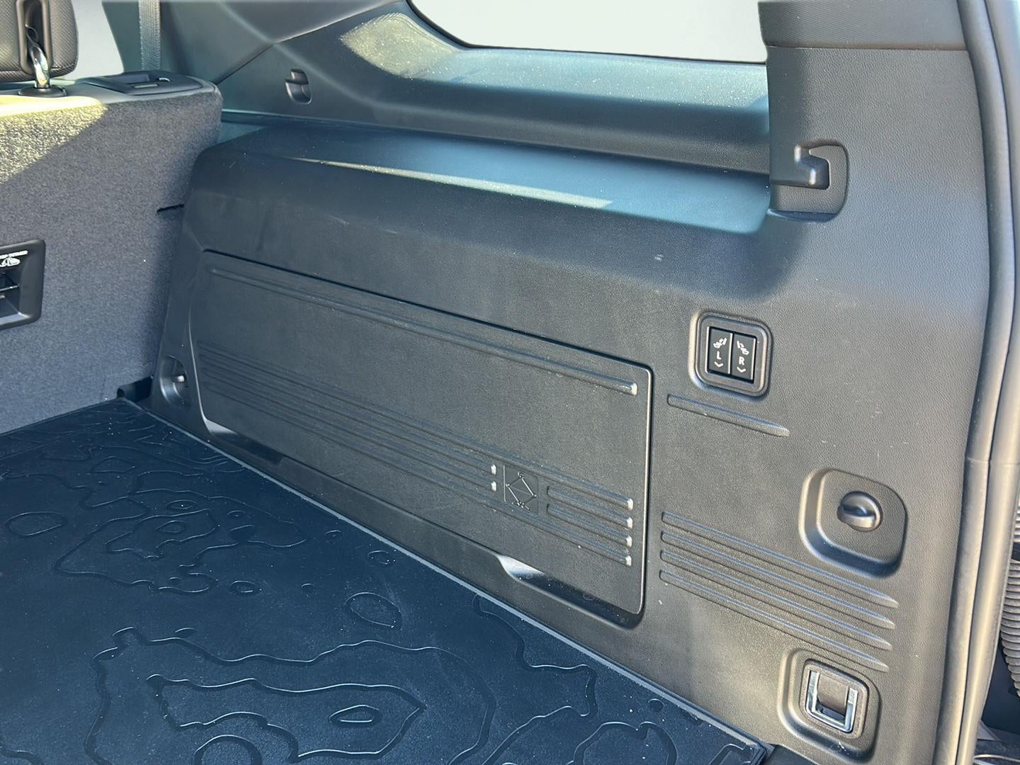 2024 GMC HUMMER EV SUV 2X