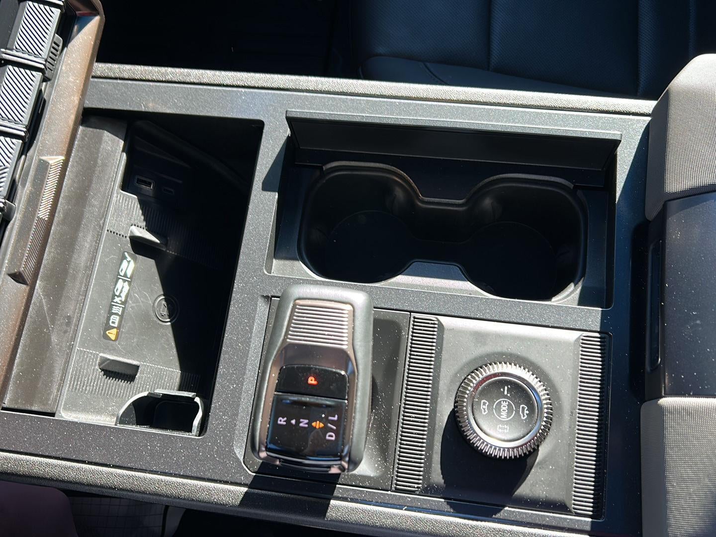 2024 GMC HUMMER EV SUV 2X