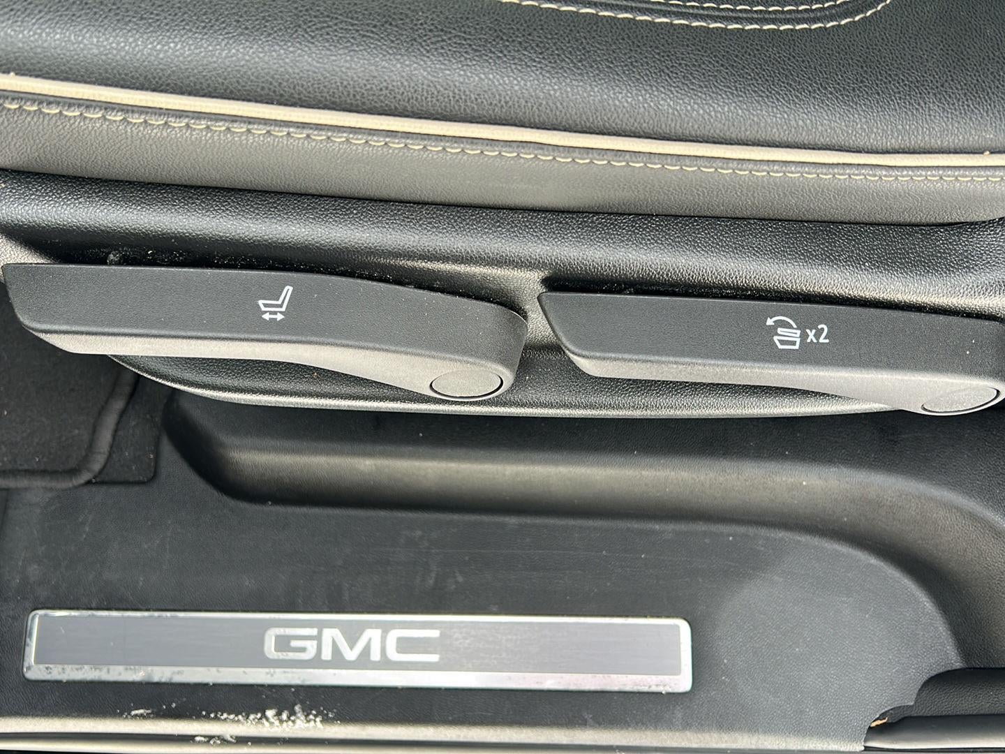 2024 GMC Yukon XL SLT