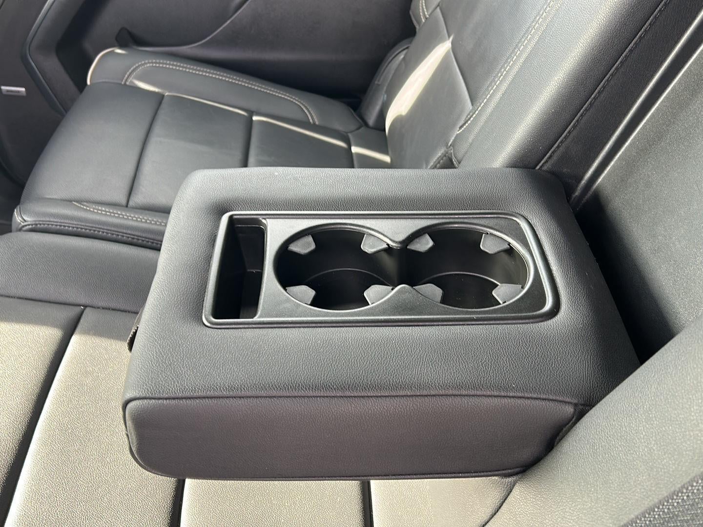 2024 GMC Yukon XL SLT