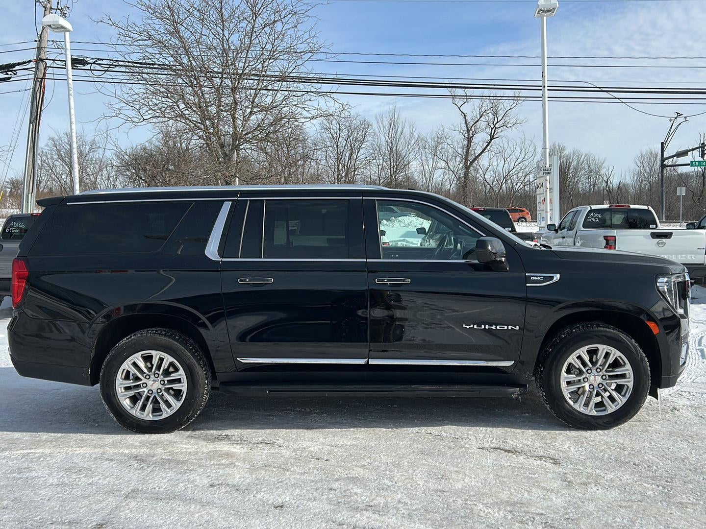 2024 GMC Yukon XL SLT