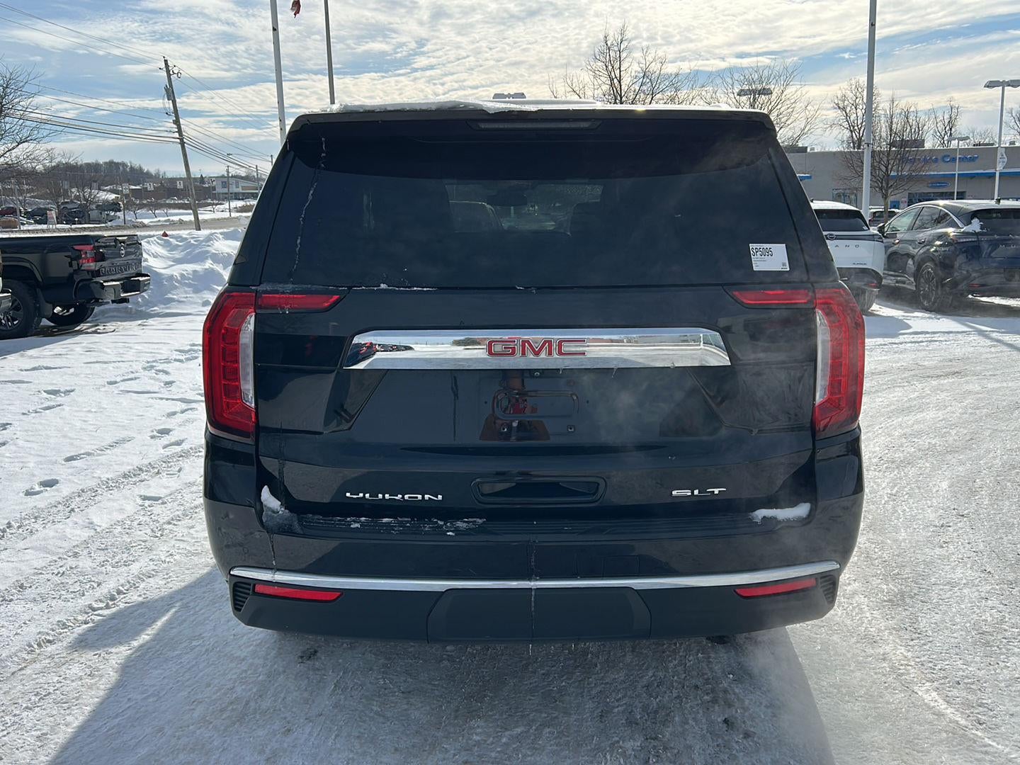 2024 GMC Yukon XL SLT