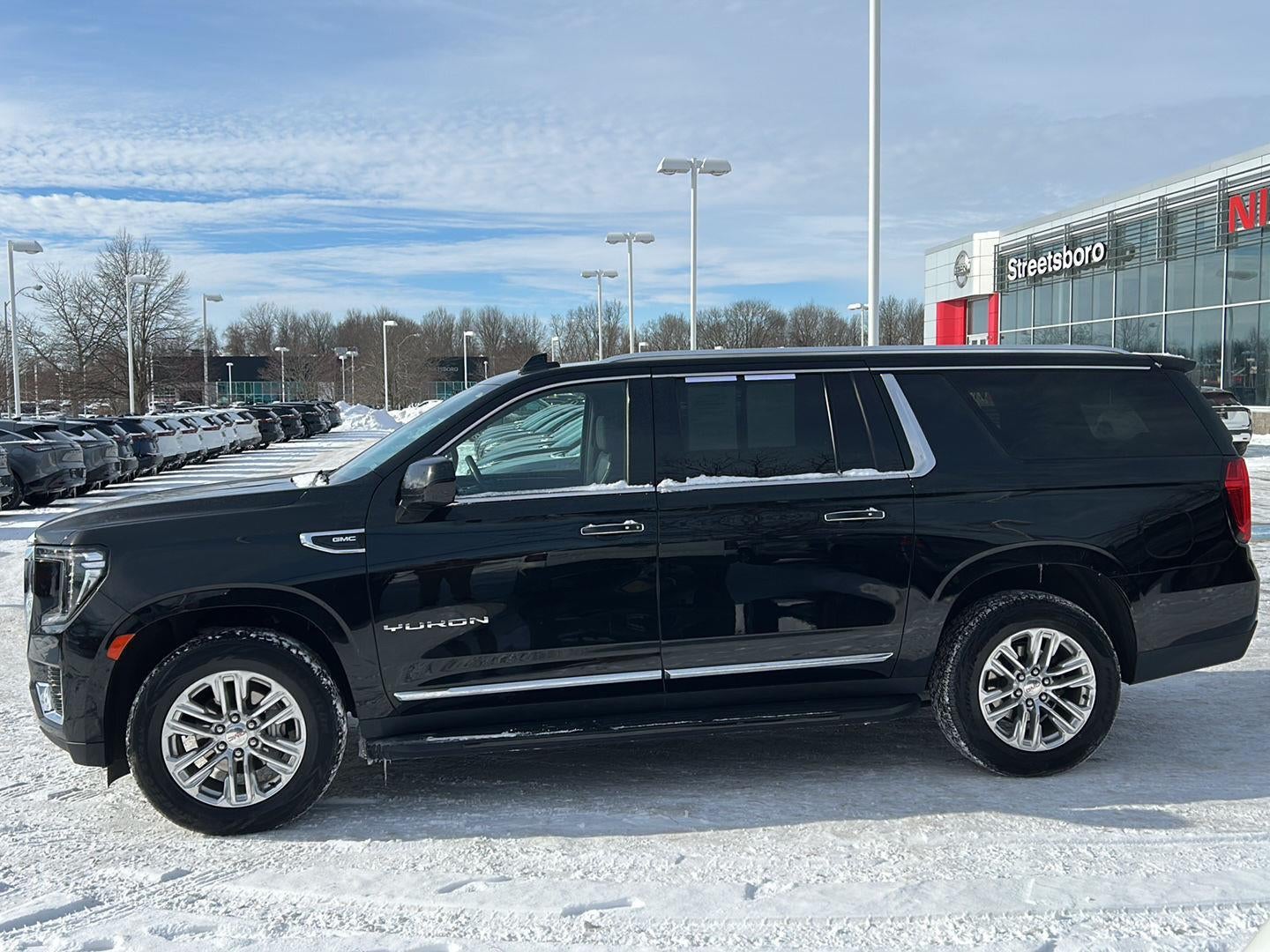 2024 GMC Yukon XL SLT