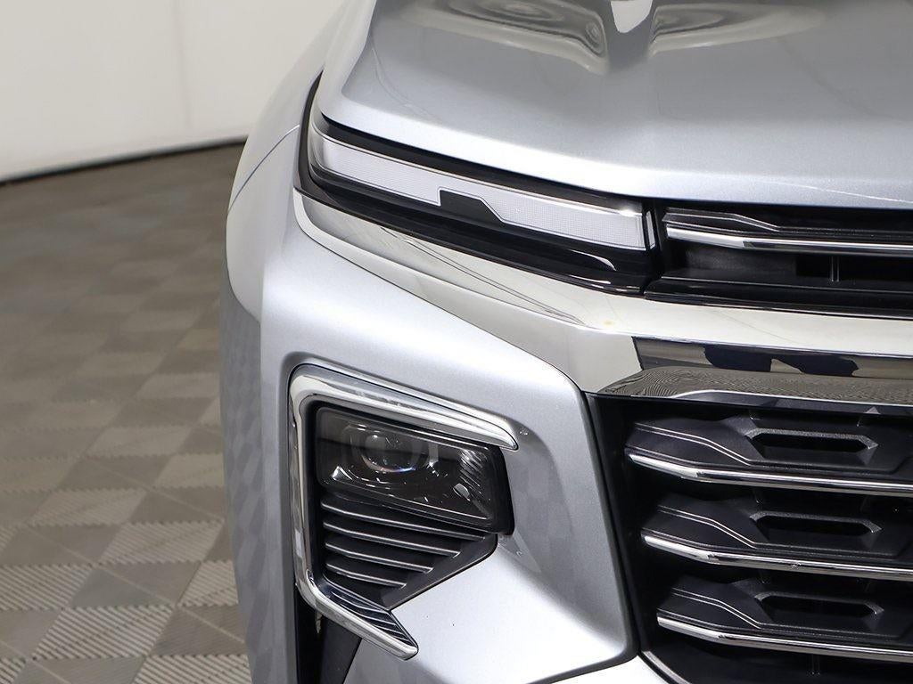 2025 Chevrolet Traverse AWD LT