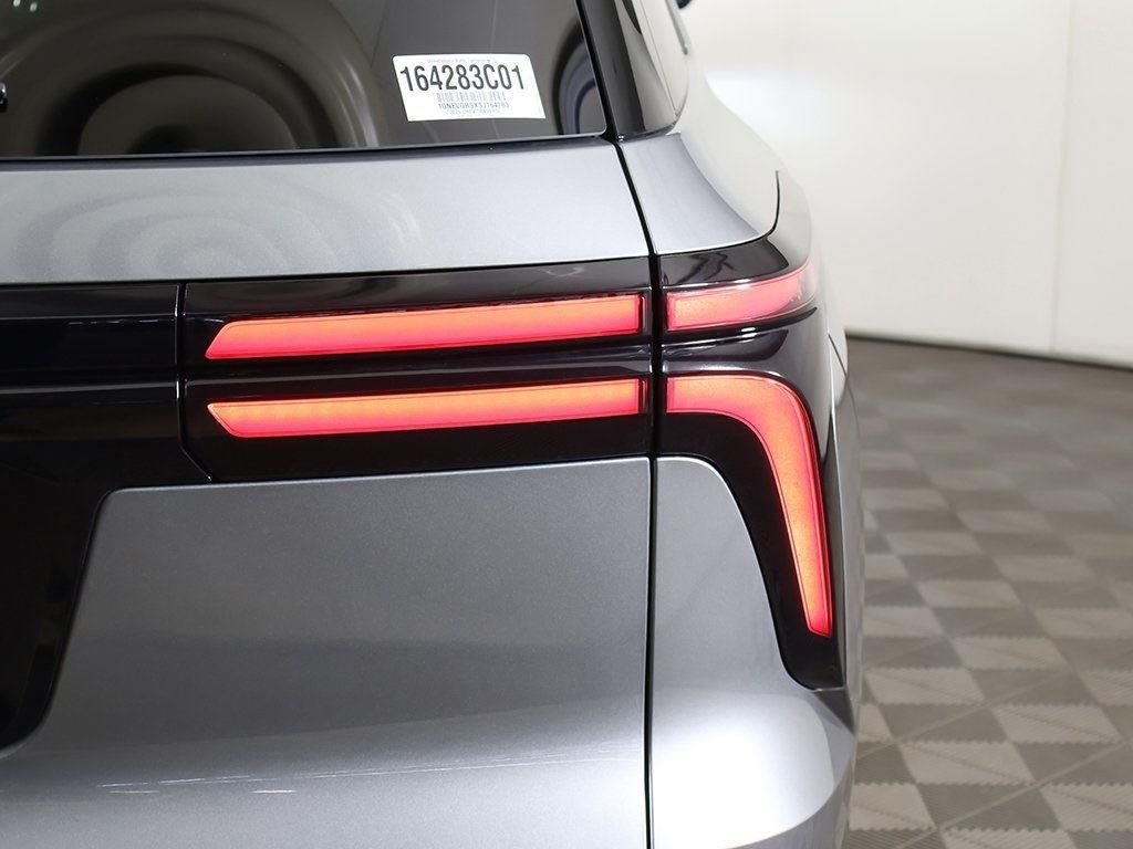 2025 Chevrolet Traverse AWD LT