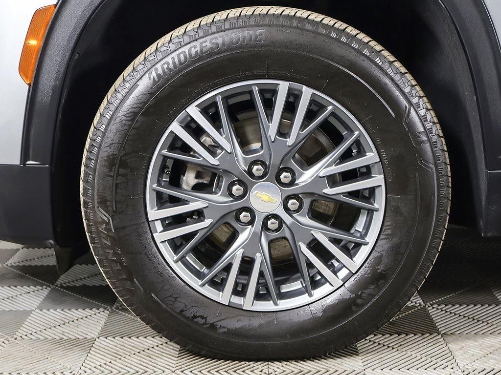 2025 Chevrolet Traverse AWD LT