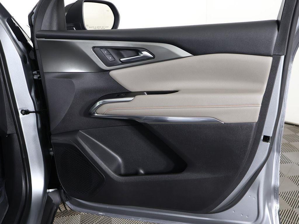 2025 Chevrolet Traverse AWD LT