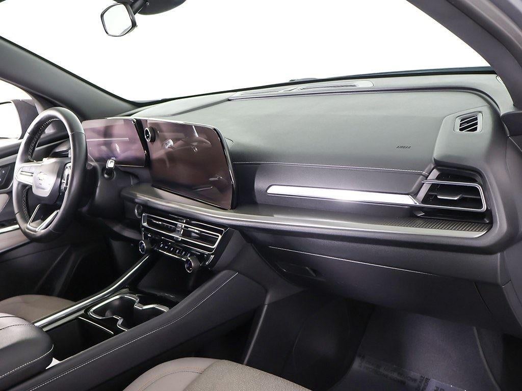 2025 Chevrolet Traverse AWD LT