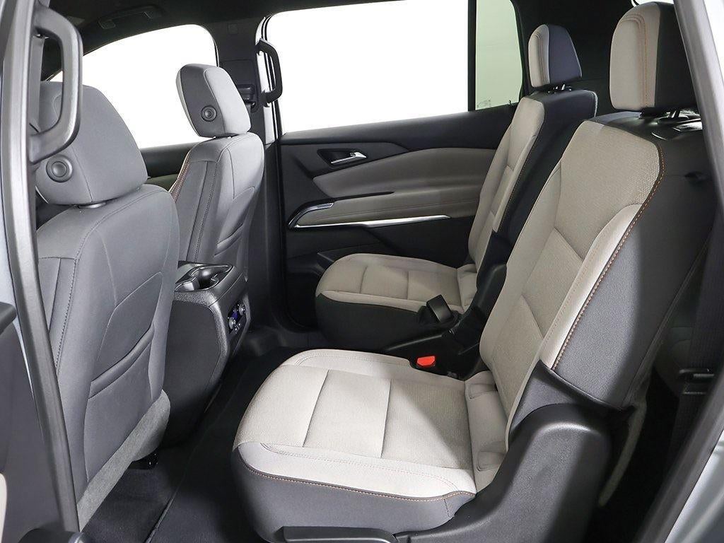 2025 Chevrolet Traverse AWD LT