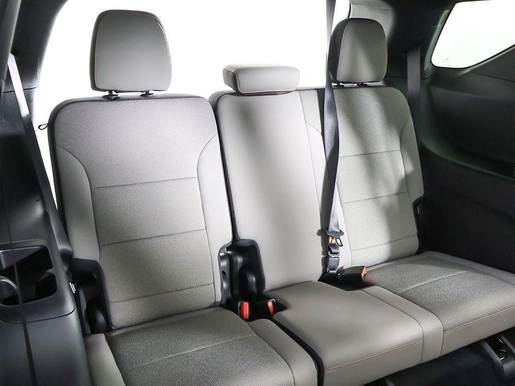 2025 Chevrolet Traverse AWD LT