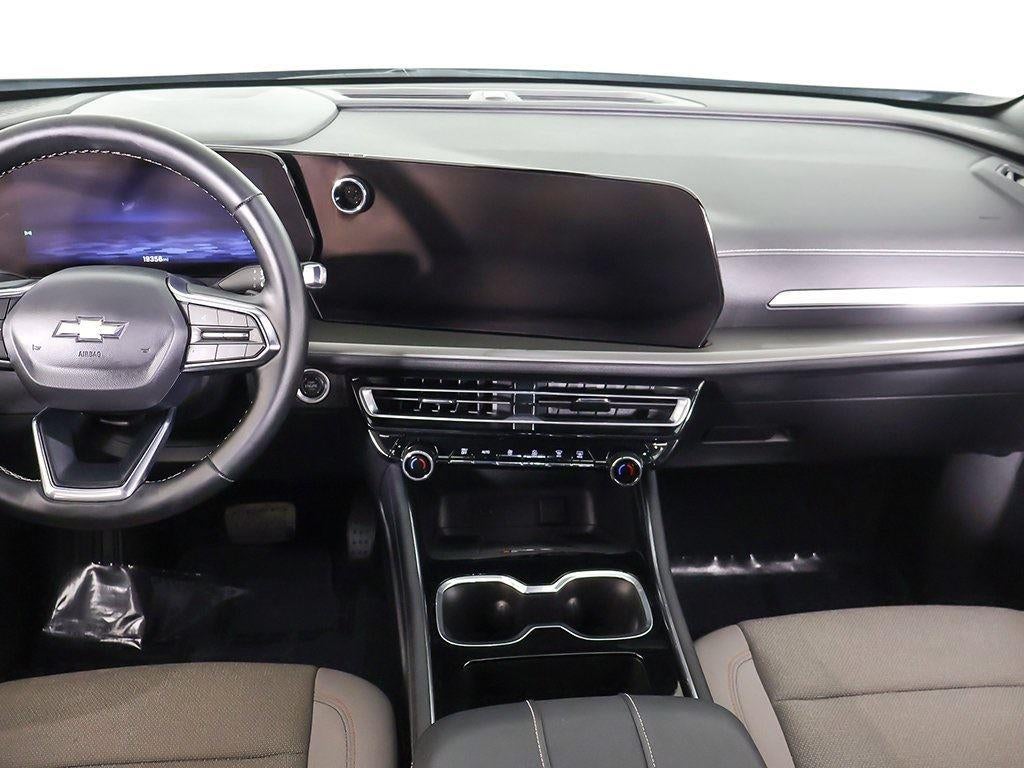 2025 Chevrolet Traverse AWD LT