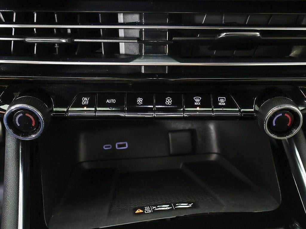 2025 Chevrolet Traverse AWD LT