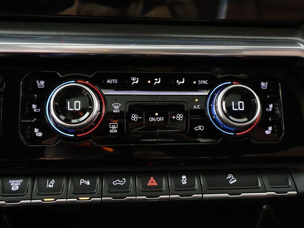 2024 GMC Sierra 3500HD Denali Ultimate