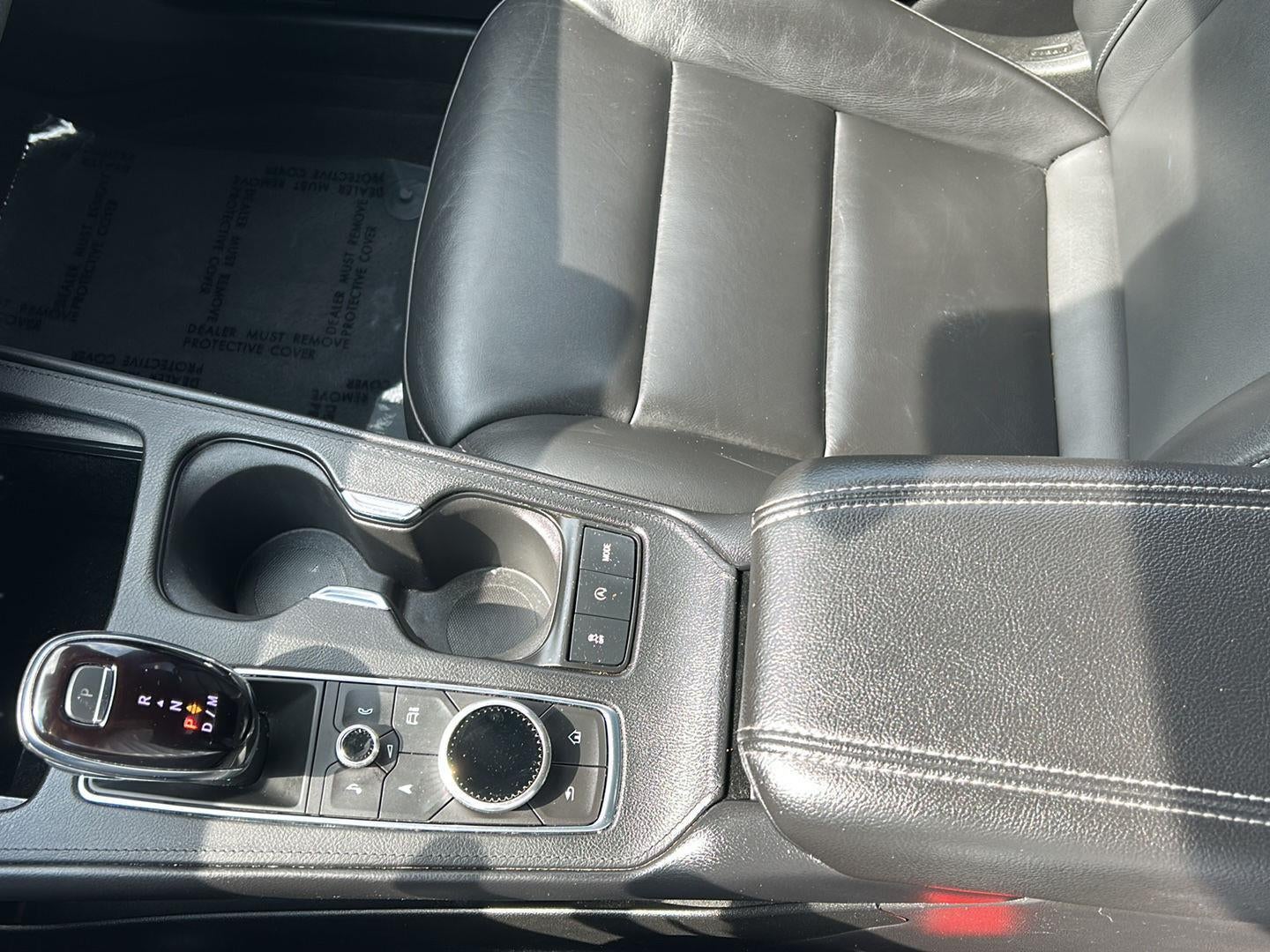 2024 Cadillac XT4 FWD Premium Luxury