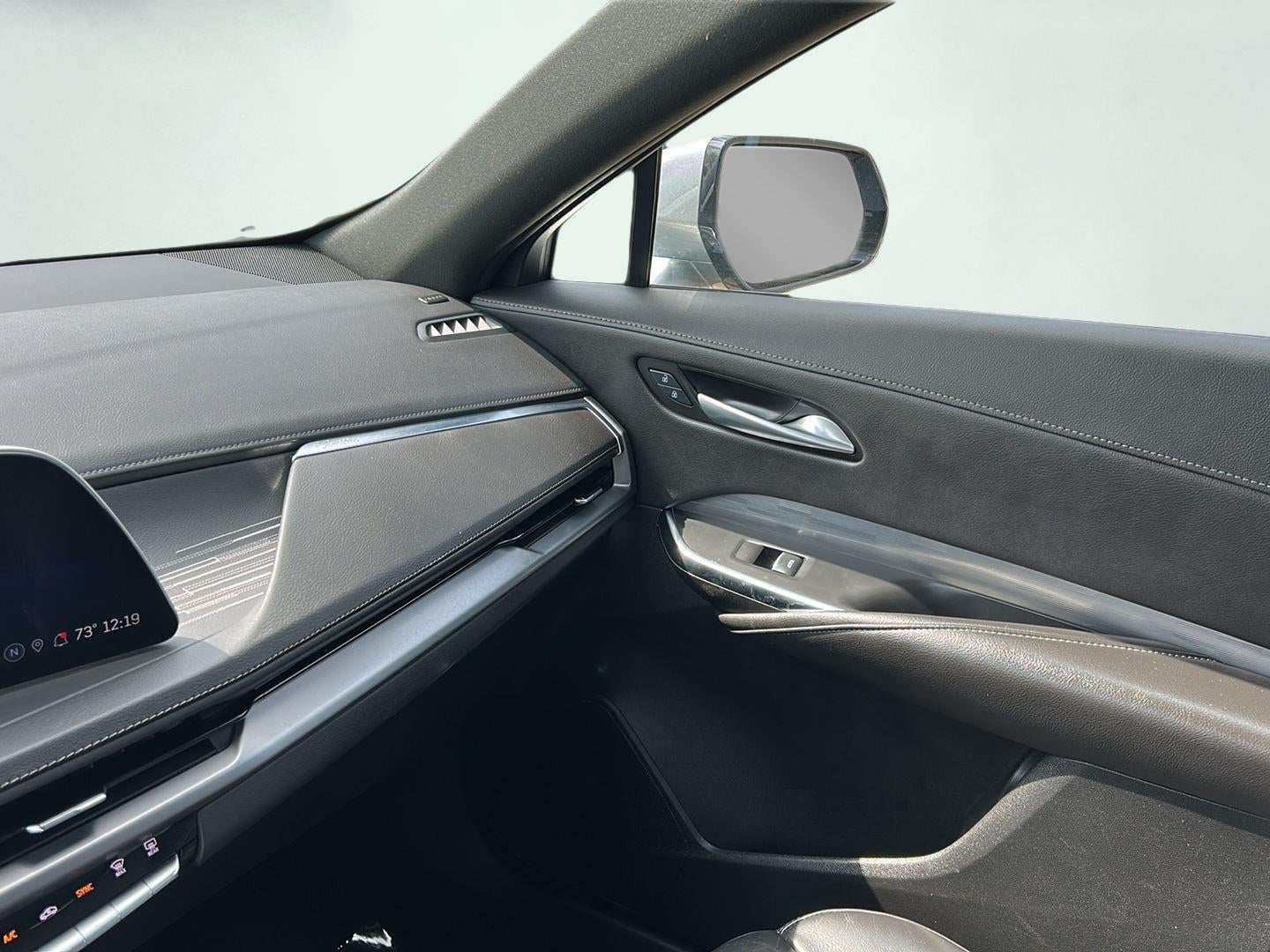 2024 Cadillac XT4 FWD Premium Luxury