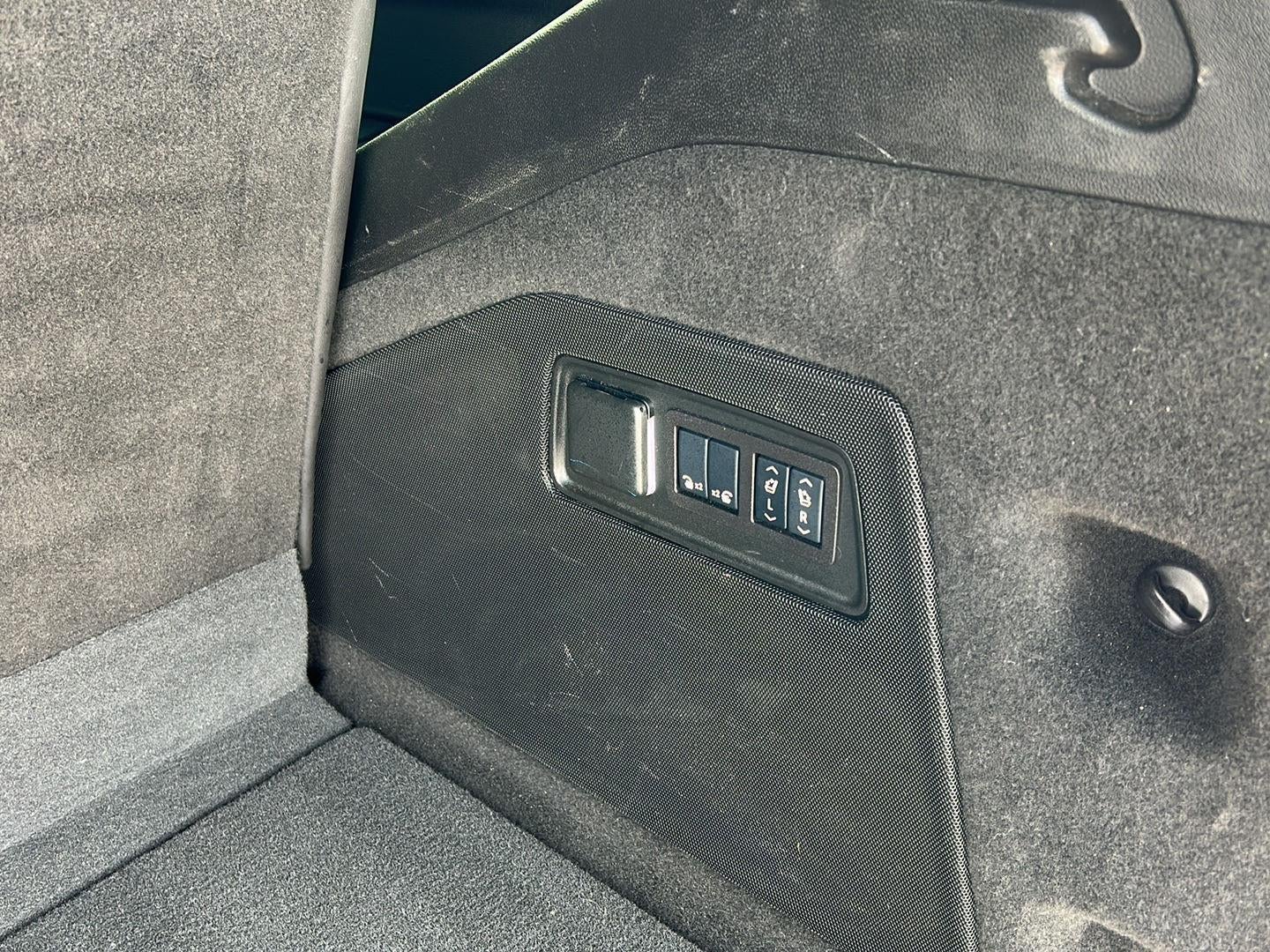 2024 Cadillac Escalade 4WD Sport