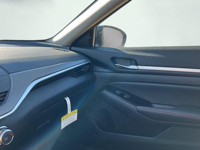 2025 Nissan Altima SR