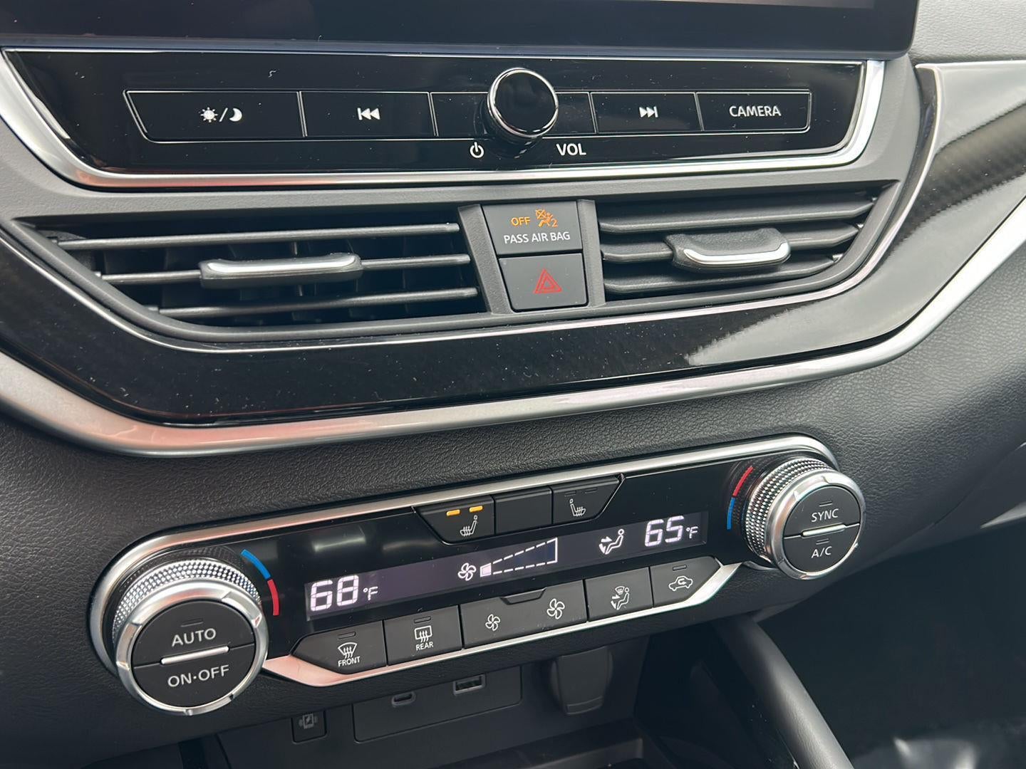 2025 Nissan Altima SR