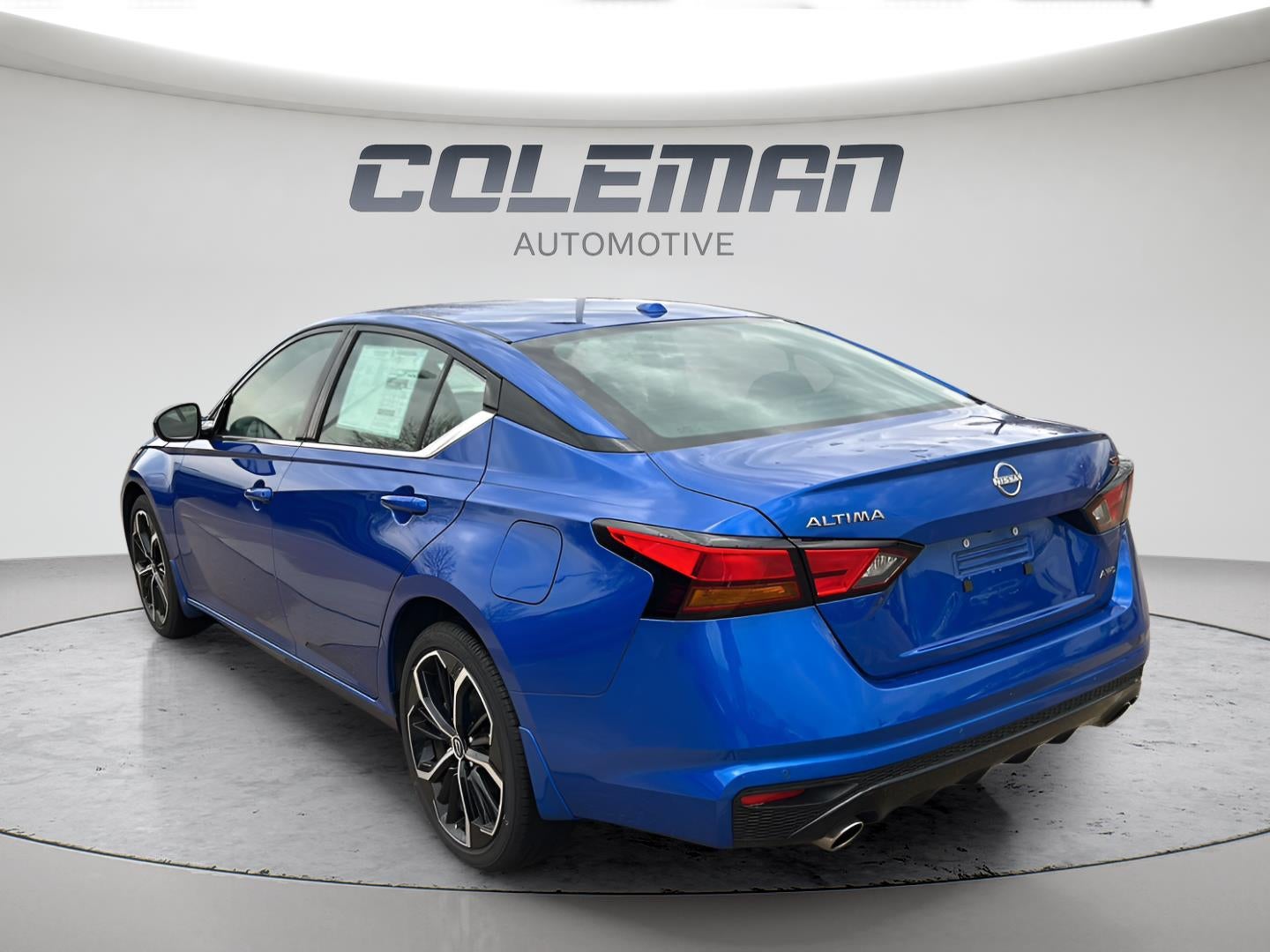 2025 Nissan Altima SR