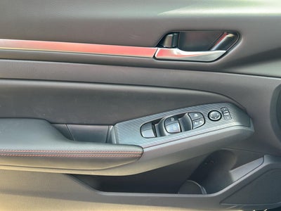 2026 Nissan Altima SR