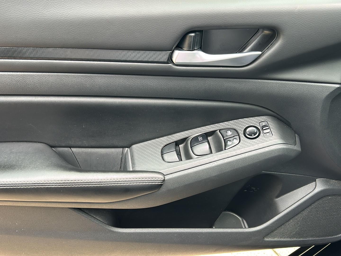 2024 Nissan Altima 25 SV 11