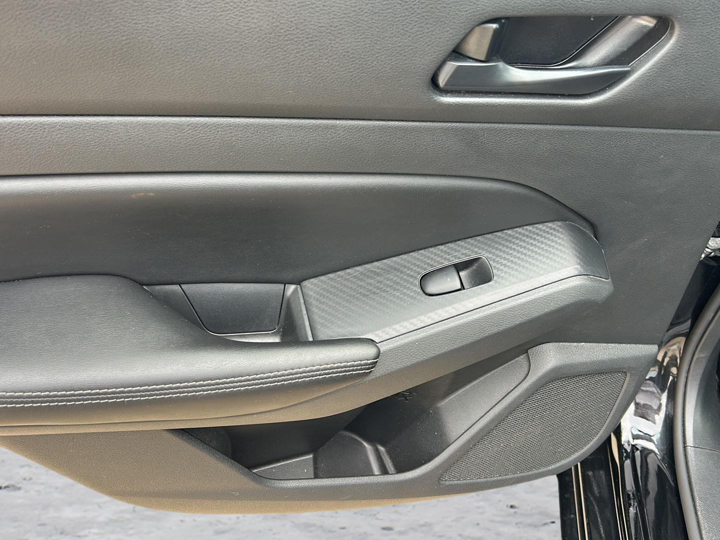 2024 Nissan Altima 25 SV 19