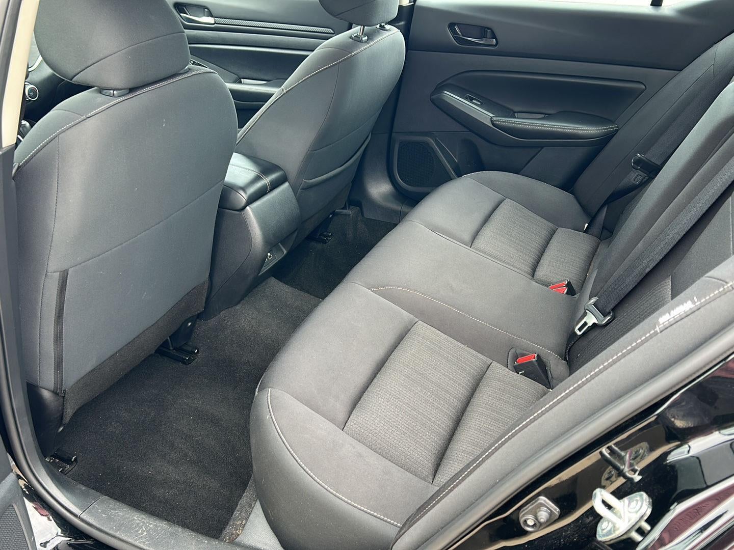 2024 Nissan Altima 25 SV 19