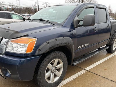 2011 Nissan Titan SV