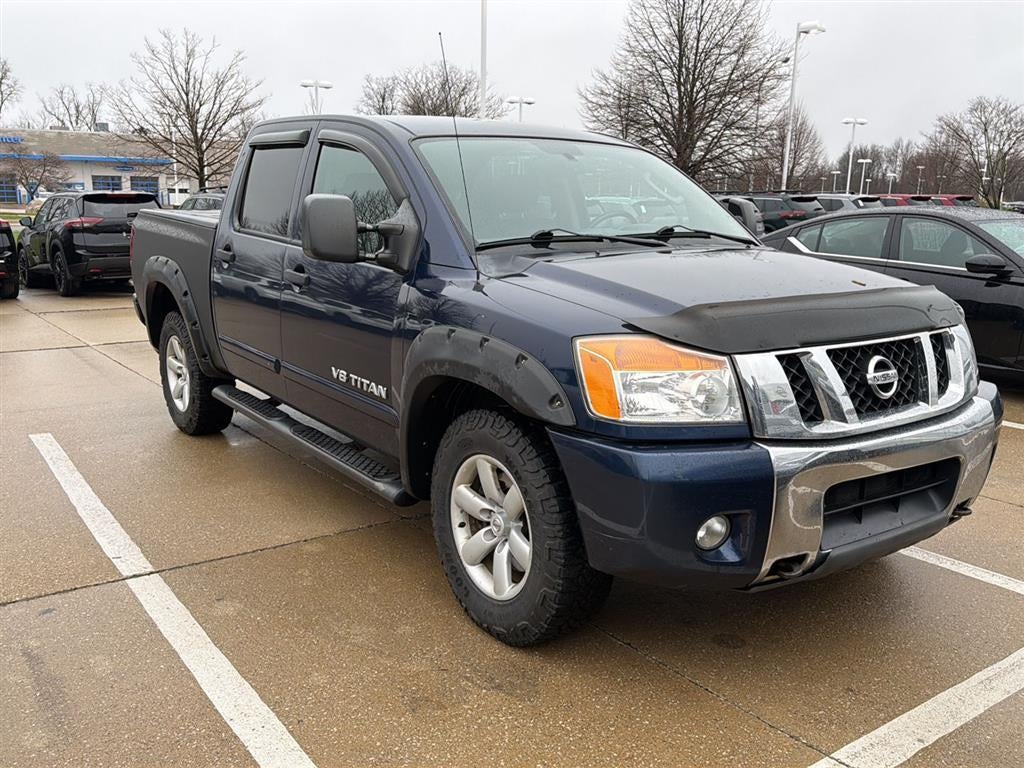 2011 Nissan Titan SV