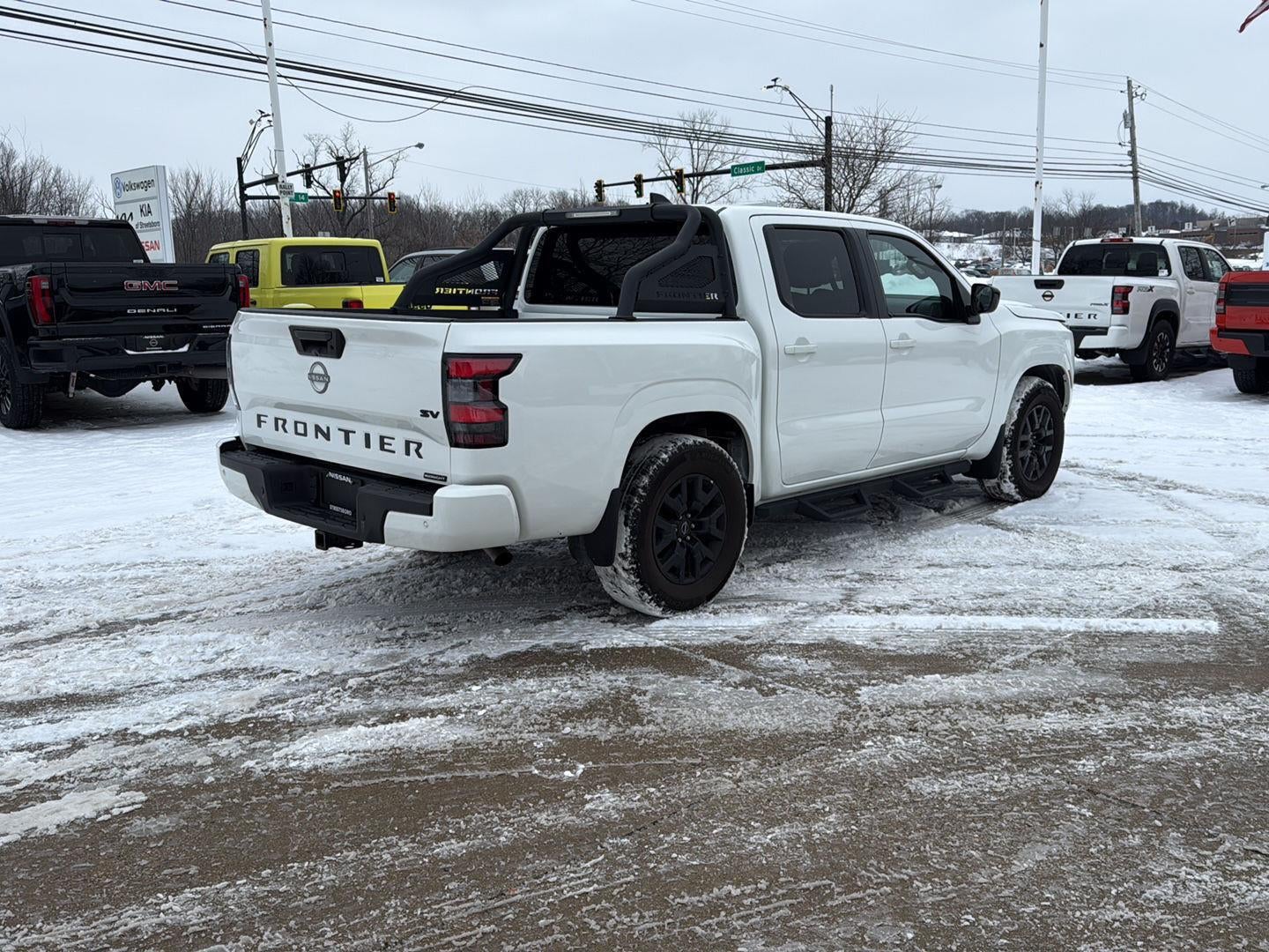 2023 Nissan Frontier SV