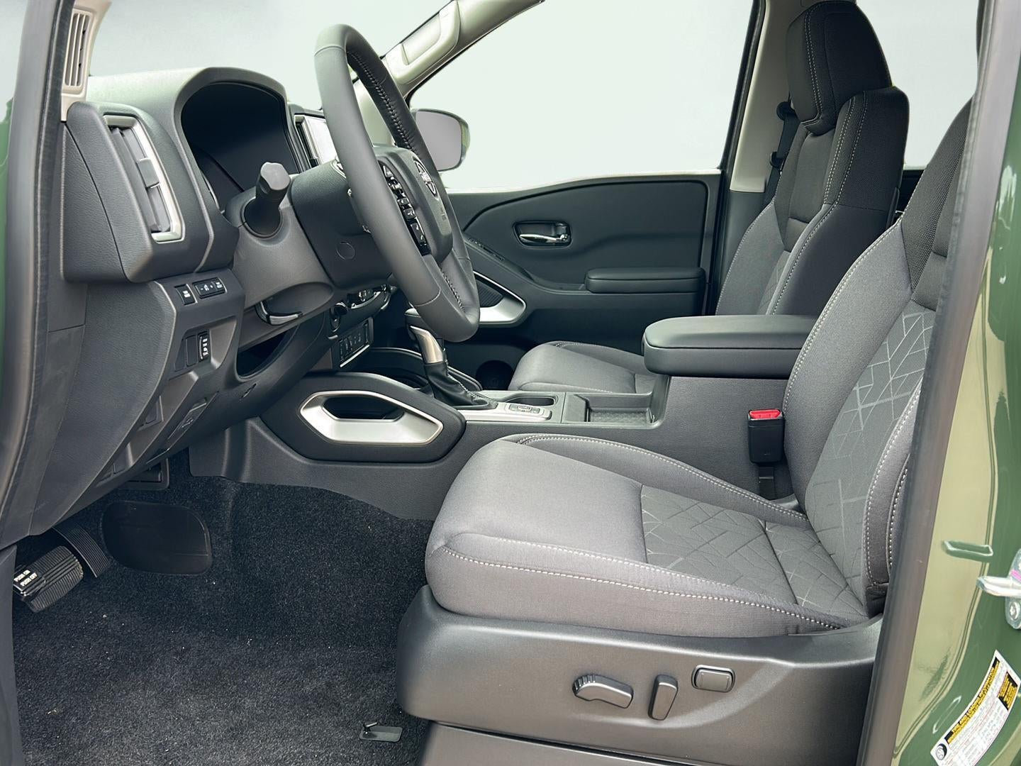 2027 Nissan Frontier SV
