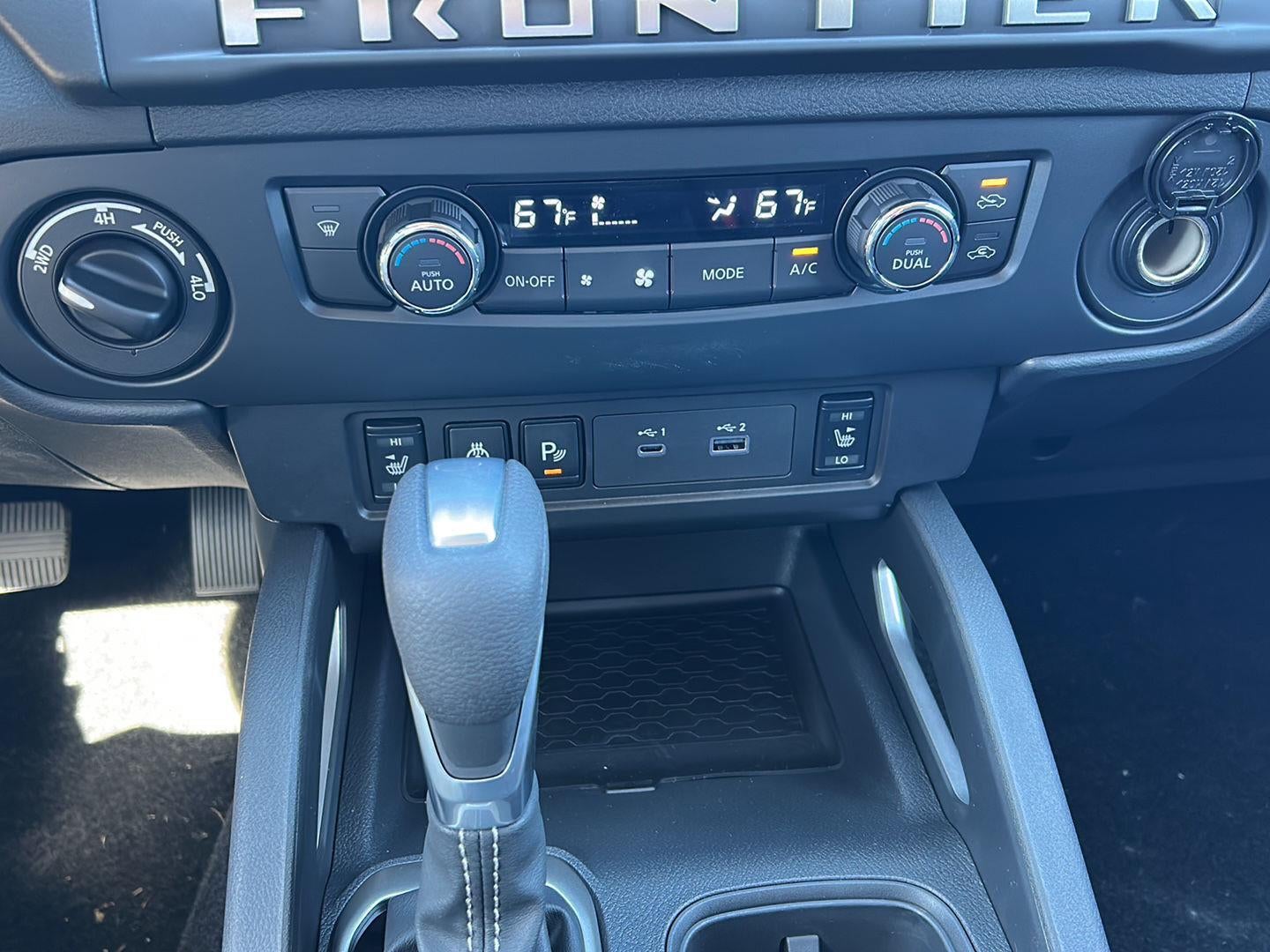 2027 Nissan Frontier SV
