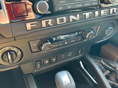 2026 Nissan Frontier Crew Cab SV