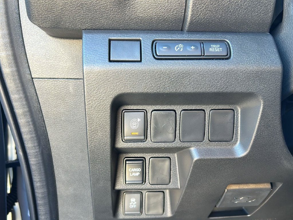 2027 Nissan Frontier SV 12