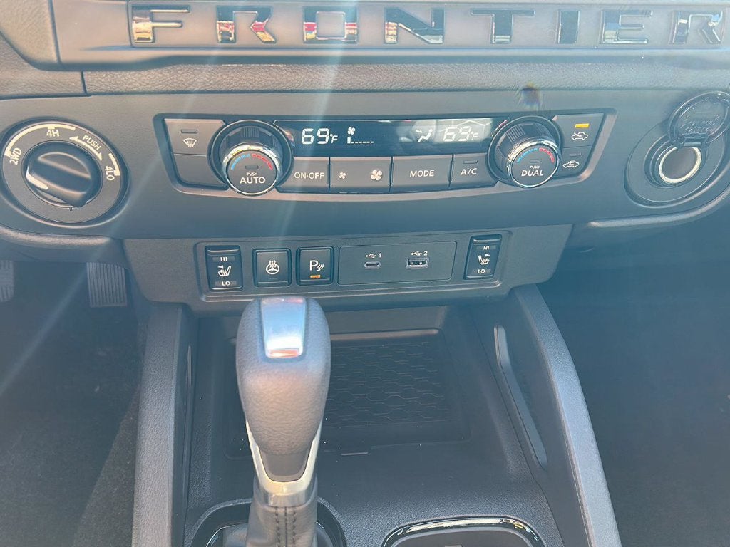 2027 Nissan Frontier SV 13