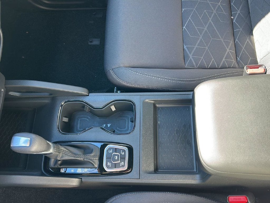 2027 Nissan Frontier SV 14