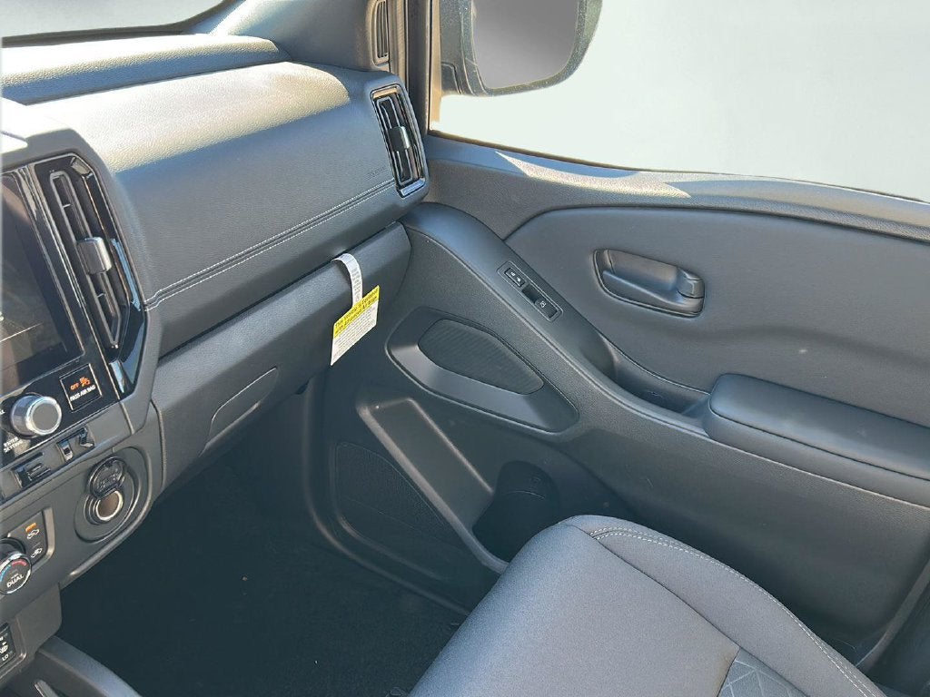 2027 Nissan Frontier SV 17