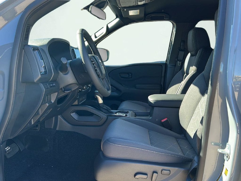 2027 Nissan Frontier SV 6