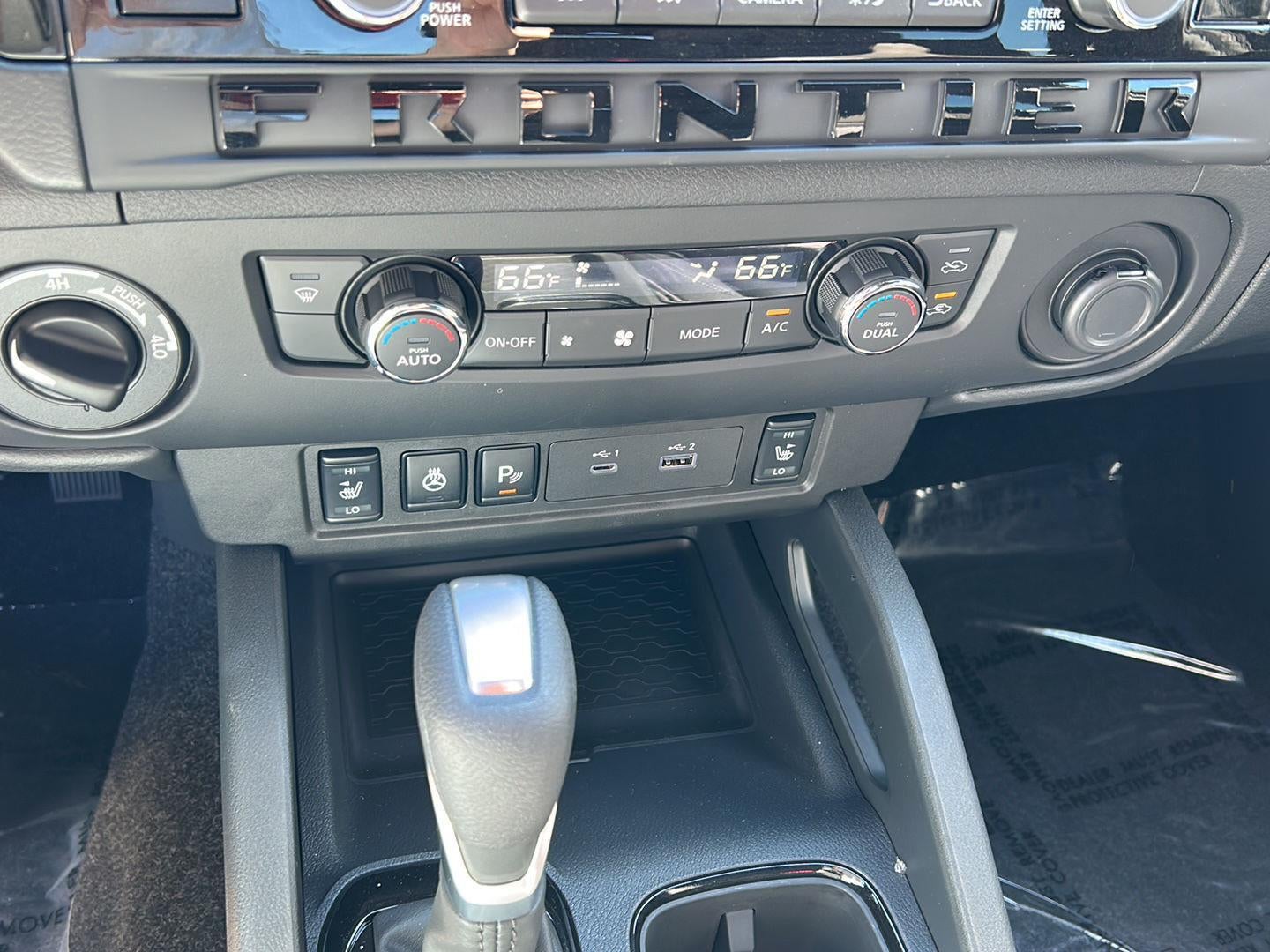 2026 Nissan Frontier Crew Cab SV